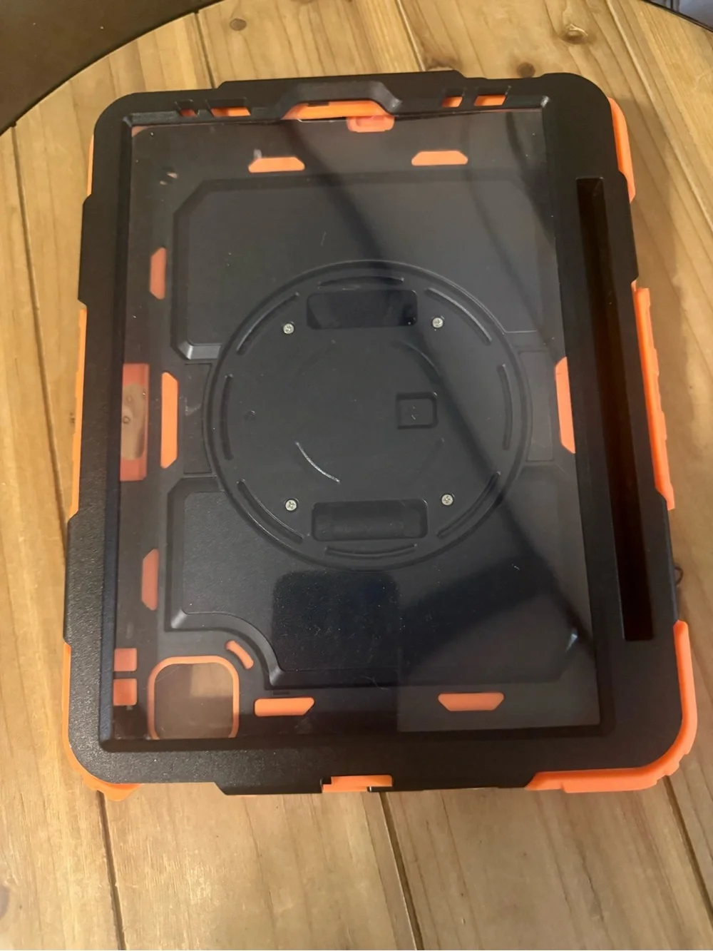 iPad Pro 11-inch (4th Gen) case and screen protector